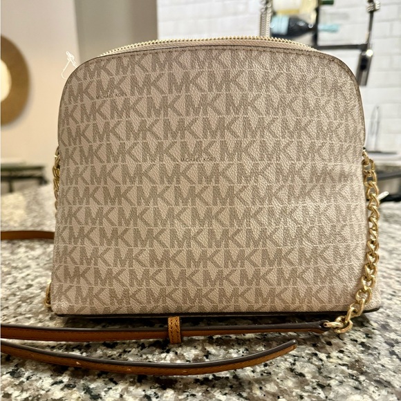 Michael Kors Star Crossbody Bag - Picture 6 of 6
